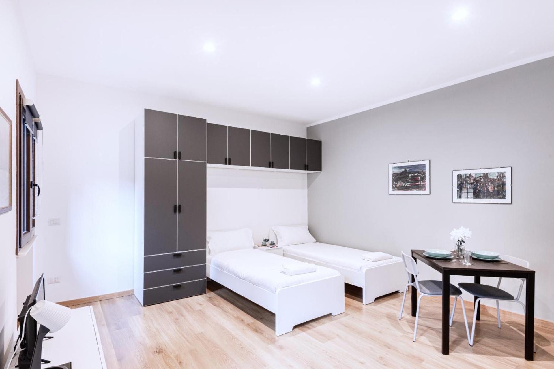 Easylife - Studio Con Balcone In Risorgimento Lägenhet Milano Exteriör bild